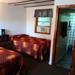 kitchenette room with two beds